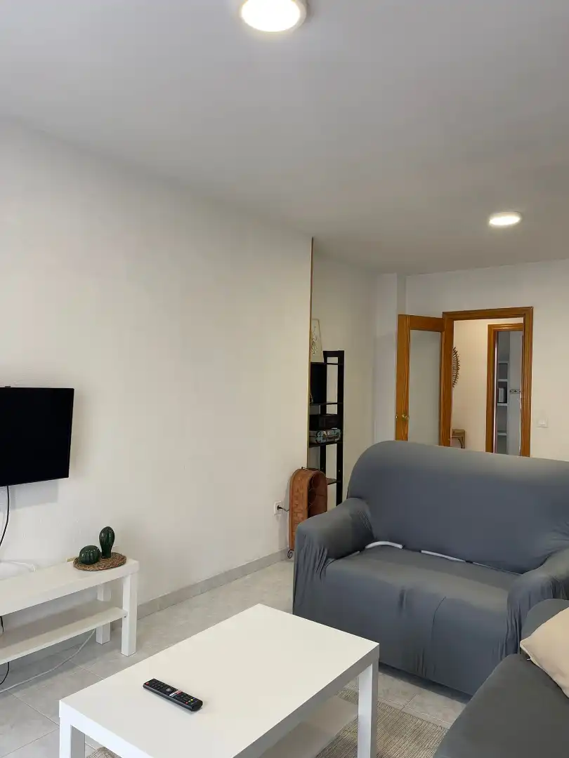 Flat for rent in Plasencia  with Air Conditioner, Terrace and Furnished
