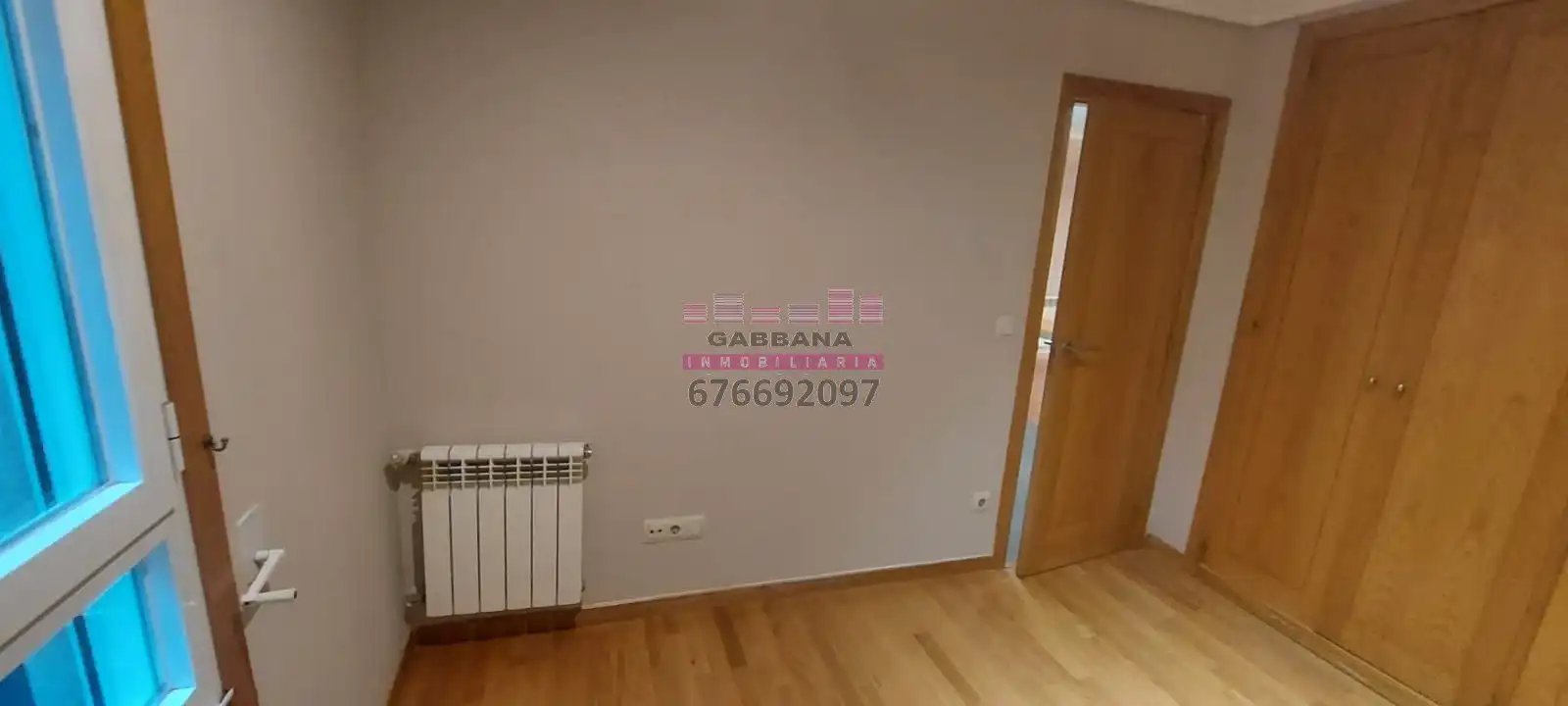 Flat for rent in Rúa de Urzáiz, Centro - Areal
