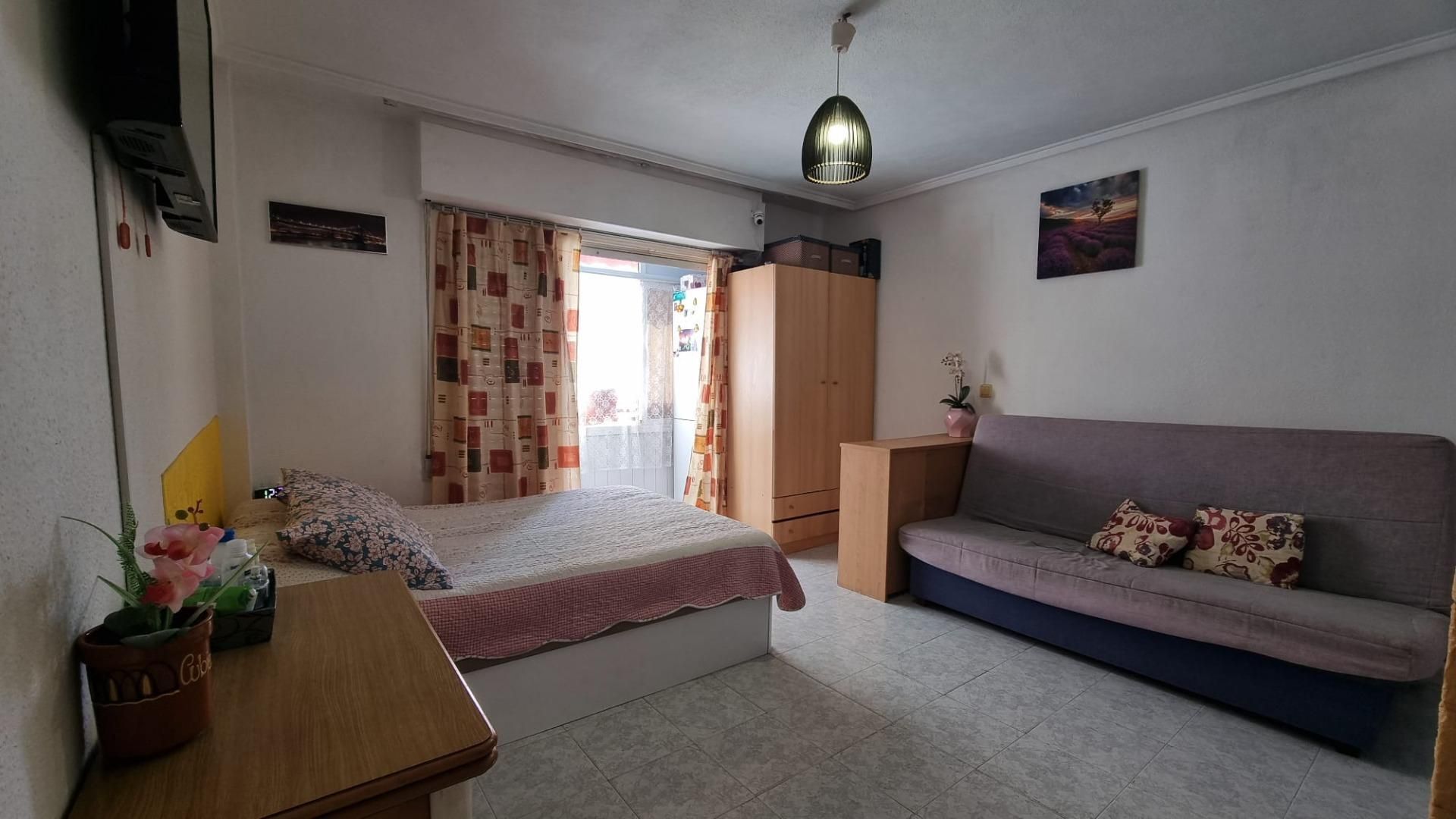 Bedroom of Study for sale in Torrevieja  with Terrace, Balcony and Community pool