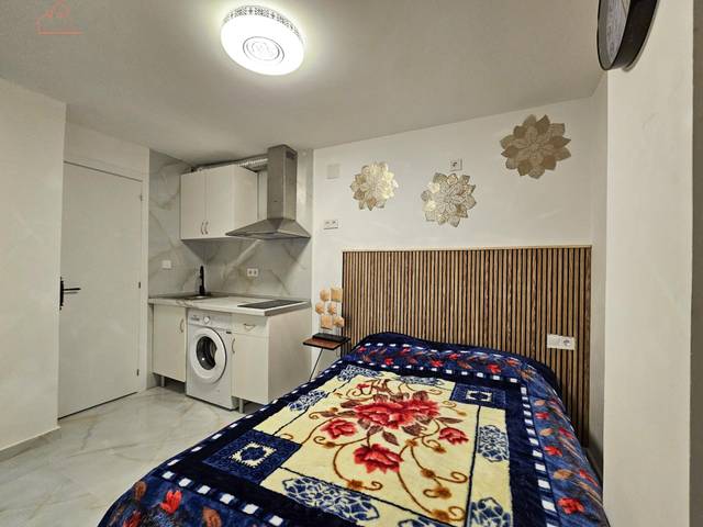 Estudio en Alquiler en Calle ADORA en San Fermín