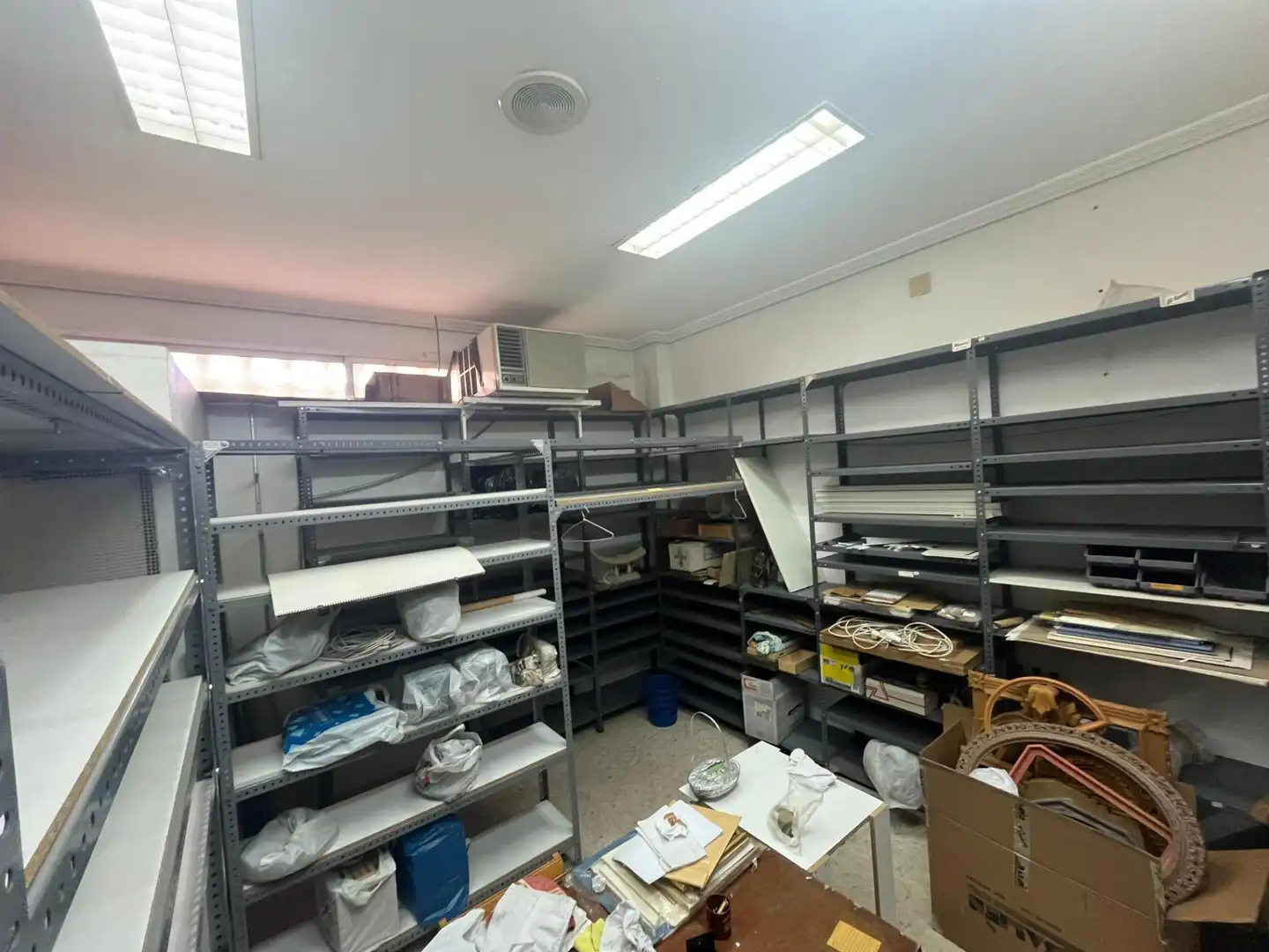 Local en venta en Sevilla con Aire acondicionado y Amueblado