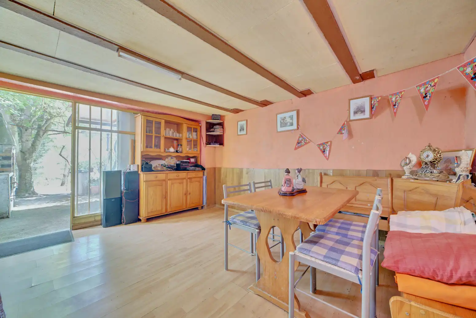 Dining room of Land for sale in Salinas de Oro / Jaitz