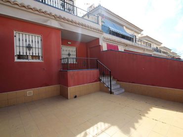 Adossat amb balcó en venda a Nueva Torrevieja - Aguas Nuevas