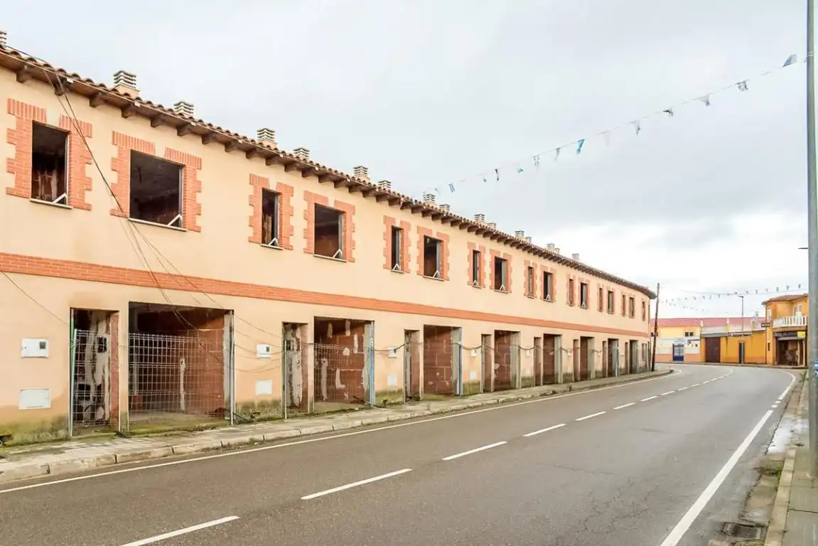 Exterior view of Buildings for sale in Villafáfila