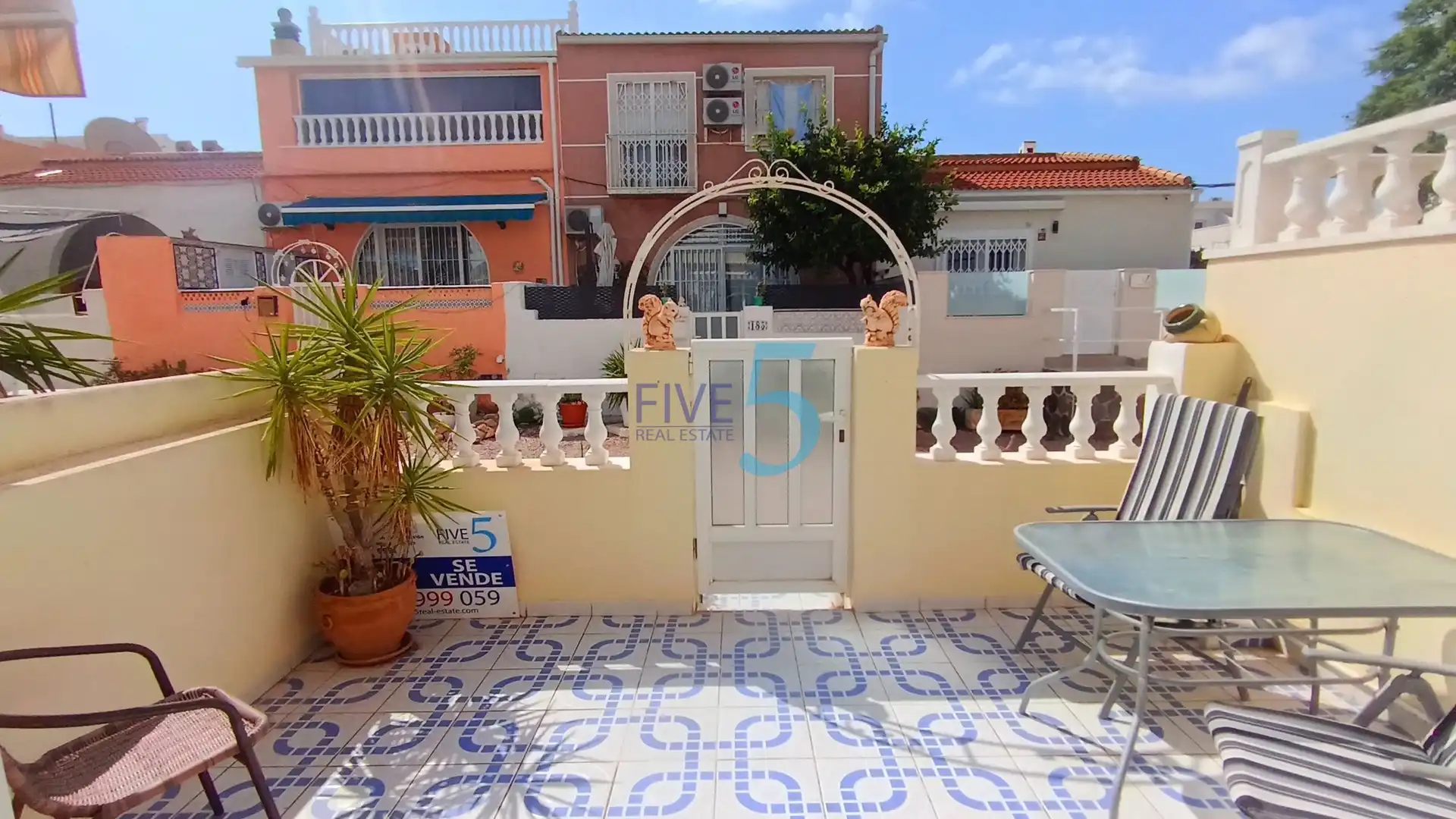 Terrassa de Casa adosada en venda en Torrevieja amb Aire condicionat, Calefacció i Terrassa