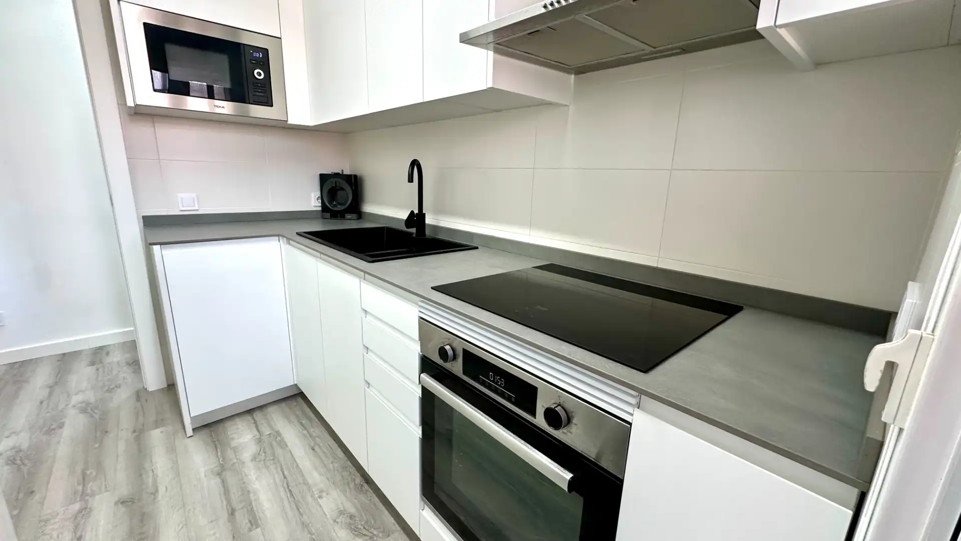 Kitchen of Attic for sale in Badalona  with Air Conditioner, Heating and Parquet flooring