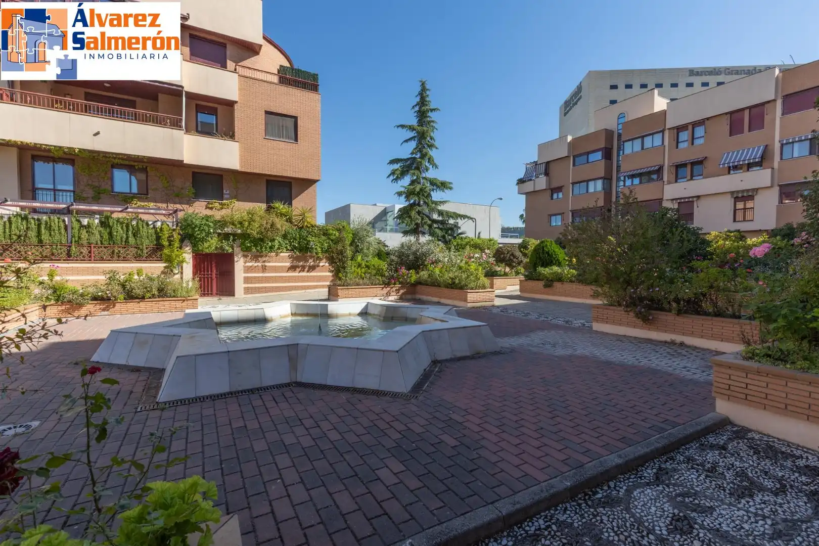 Terrassa de Pis de lloguer en Granada amb Calefacció, Terrassa i Piscina comunitària