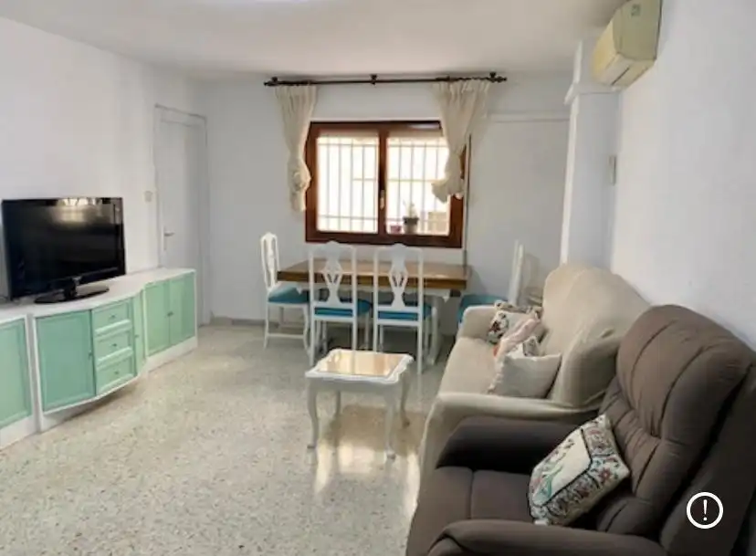 Wohnzimmer von Wohnungen zur Miete in  Almería Capital mit Klimaanlage, Terrasse und Möbliert