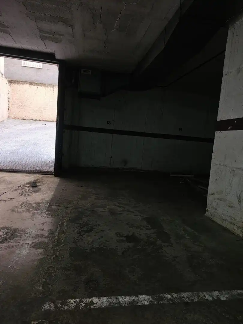 Parkplatz zum Verkauf in Nucli Urbà, imagen 2