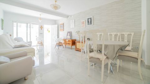 Foto 3 de Casa adosada en venta en Calle Gandhi, Zona los Frutales, Torrevieja