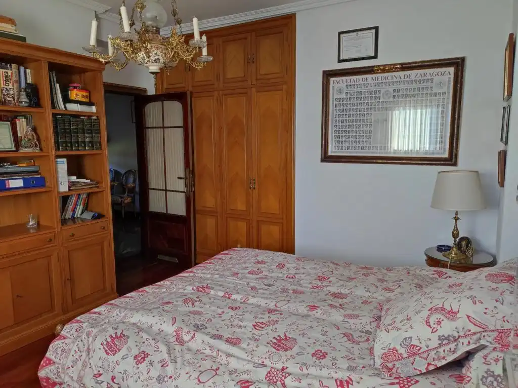 Bedroom of Houses for rent in Zaragoza  with Air Conditioner, Heating and Private garden