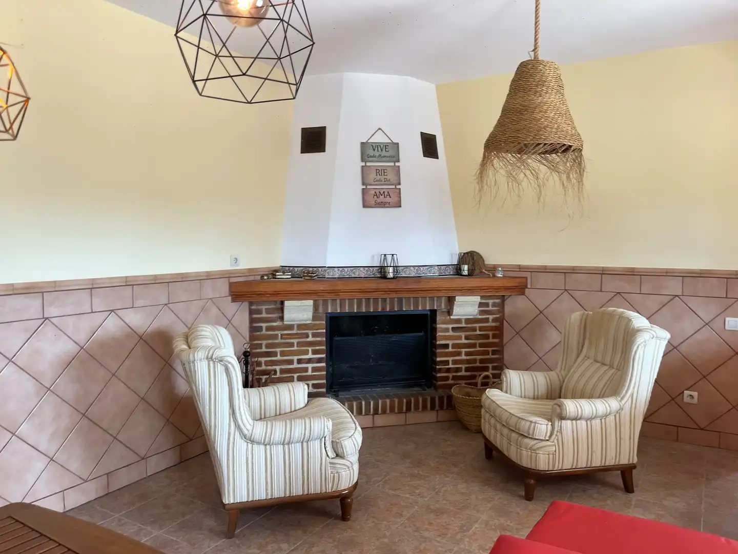 Sala d'estar de Casa o xalet en venda en Ontinyent amb Aire condicionat, Calefacció i Jardí privat