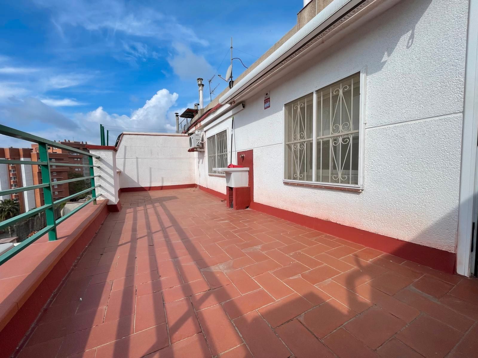 Terrassa de Àtic de lloguer en Esplugues de Llobregat amb Terrassa, Moblat i Forn