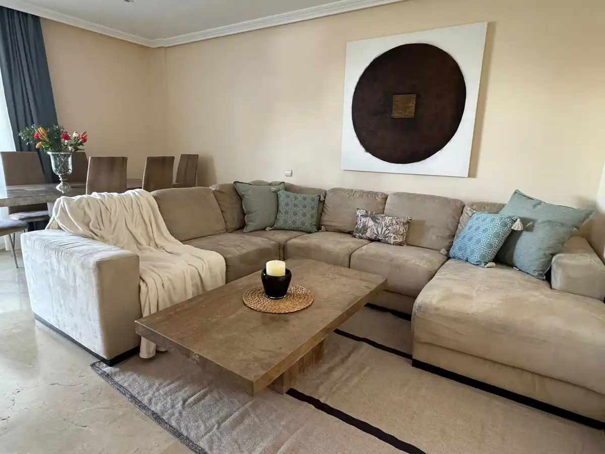 Apartamento con piscina en alquiler en Selwo, imagen 19
