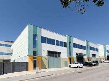 Nave industrielle avec ascenseur à louer à Bonavista - Bufalà - Morera