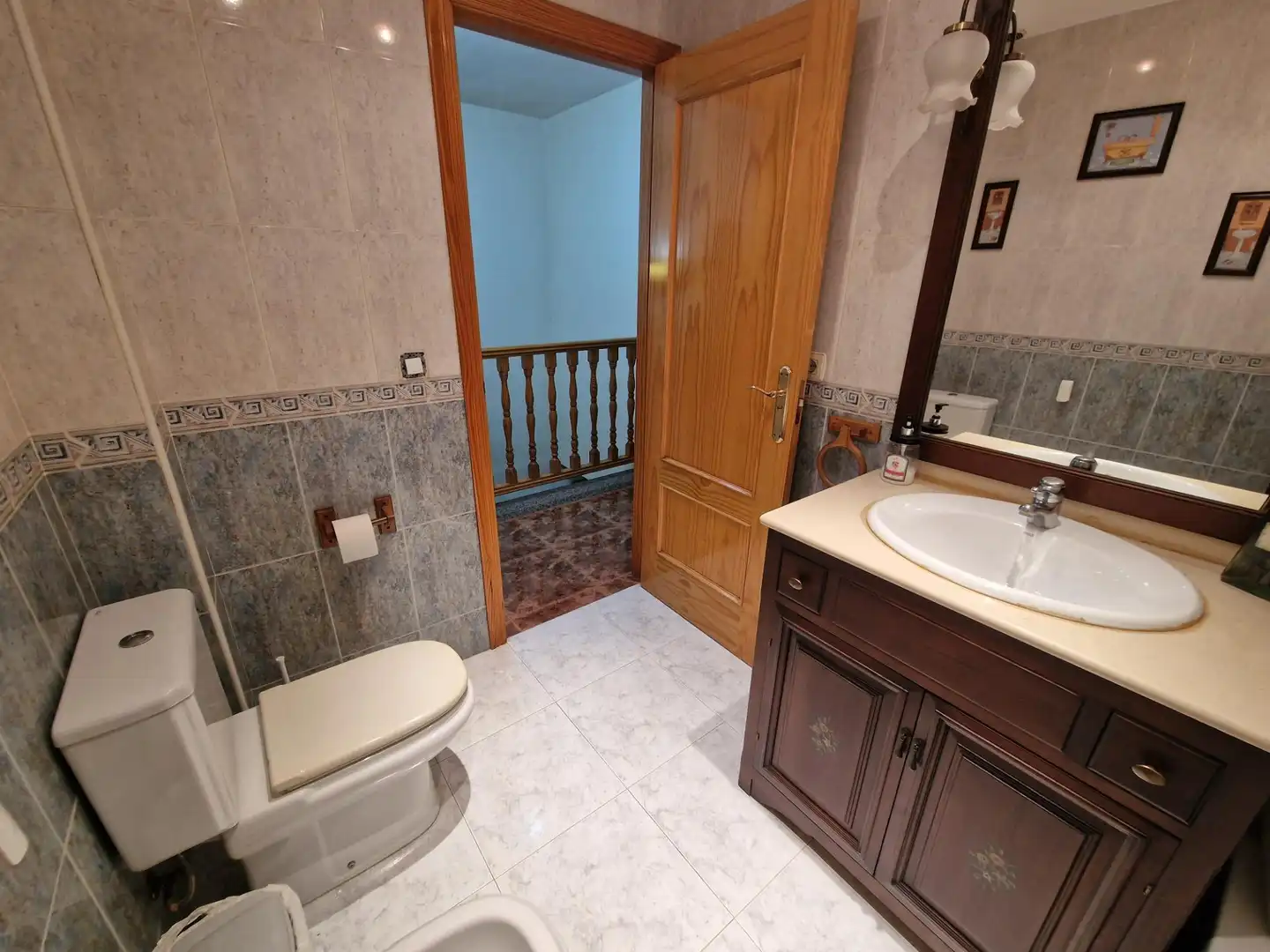 Badezimmer von Einfamilien-Reihenhaus zum Verkauf in Águilas mit Klimaanlage, Privatgarten und Terrasse