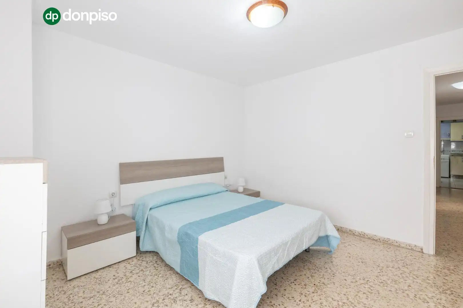 Habitación de Piso en venta en Granada con Terraza