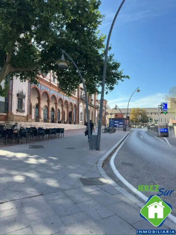 Vista exterior de Pis en venda en Jerez de la Frontera amb Aire condicionat i Terrassa