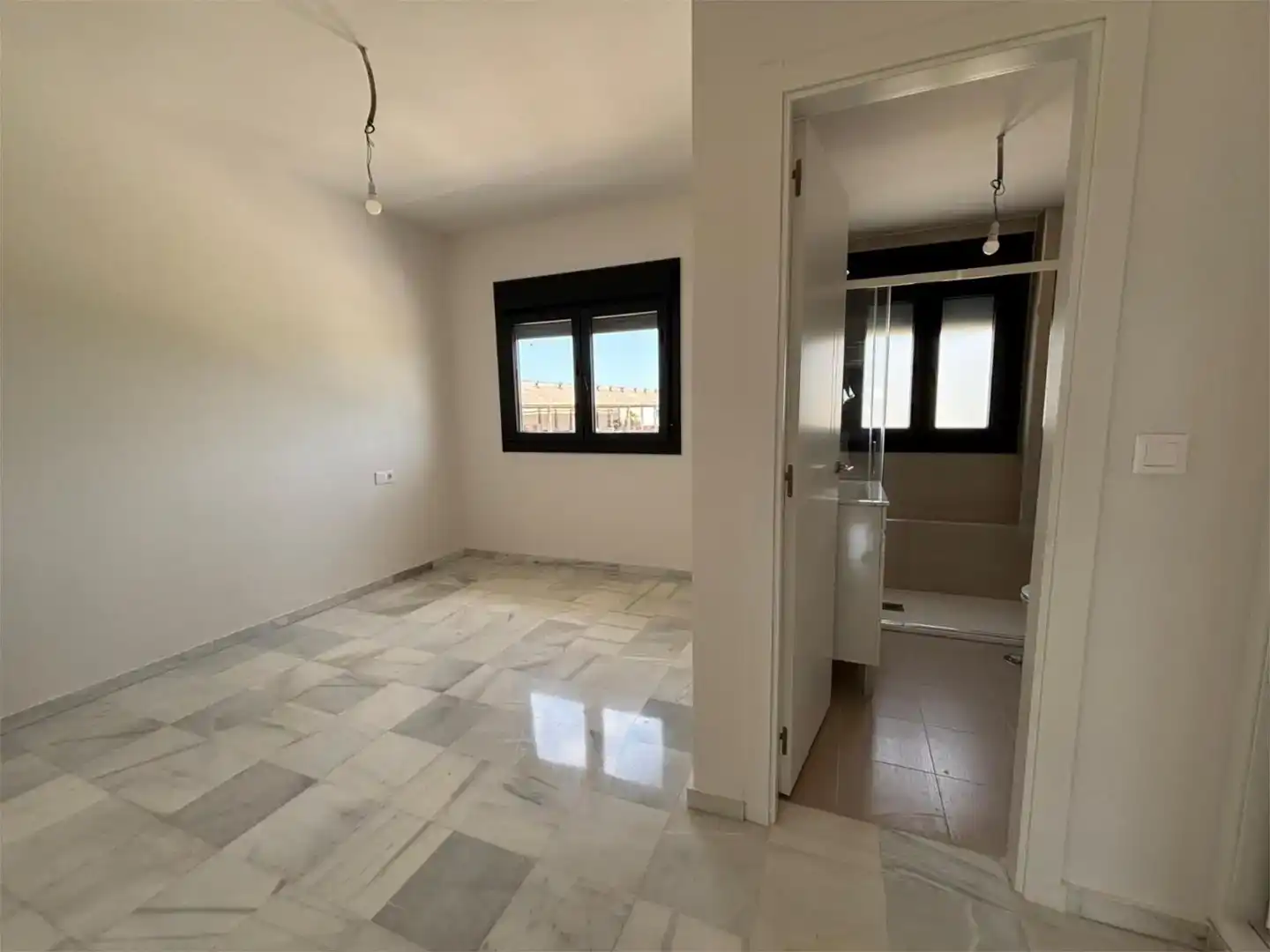 Dormitori de Casa o xalet en venda en Castilleja de la Cuesta amb Aire condicionat