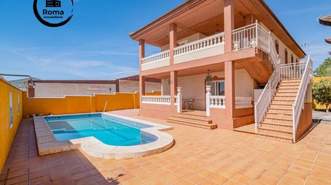 ¡Impresionante Chalet en Lachar con Piscina y Amplios Espacios! 🏡✨