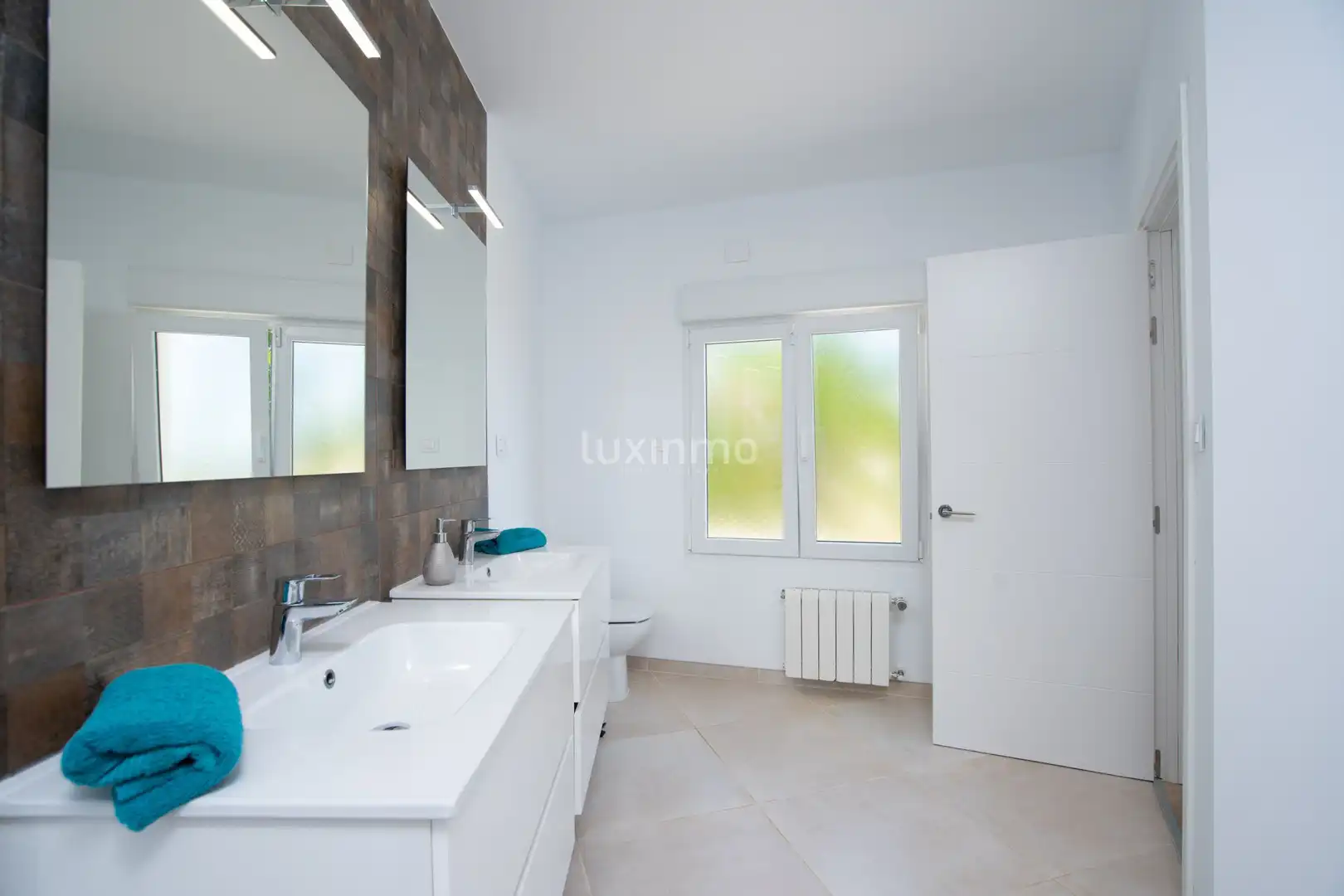 Badezimmer von Haus oder Chalet zum Verkauf in Calpe / Calp mit Klimaanlage, Heizung und Terrasse
