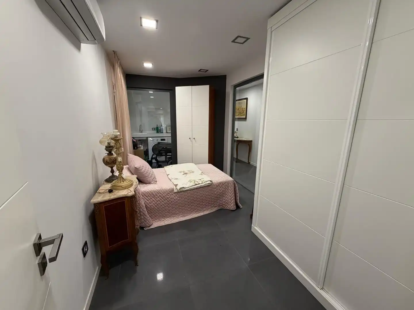 Bedroom of Flat for sale in Cuenca  with Air Conditioner