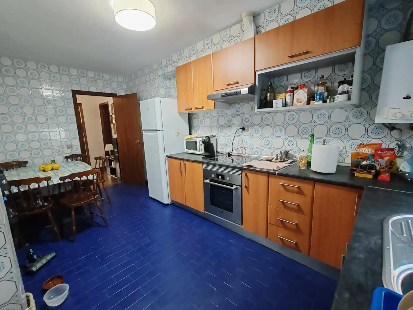 Cocina de Edificio en venta en Boiro