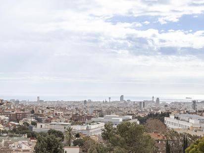 Exterior view of Attic for sale in  Barcelona Capital  with Air Conditioner