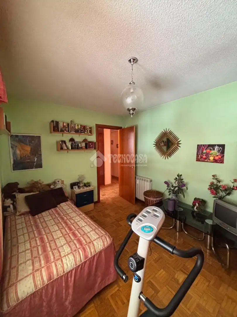 Bedroom of Flat for sale in Madrid  with Heating and Terrace