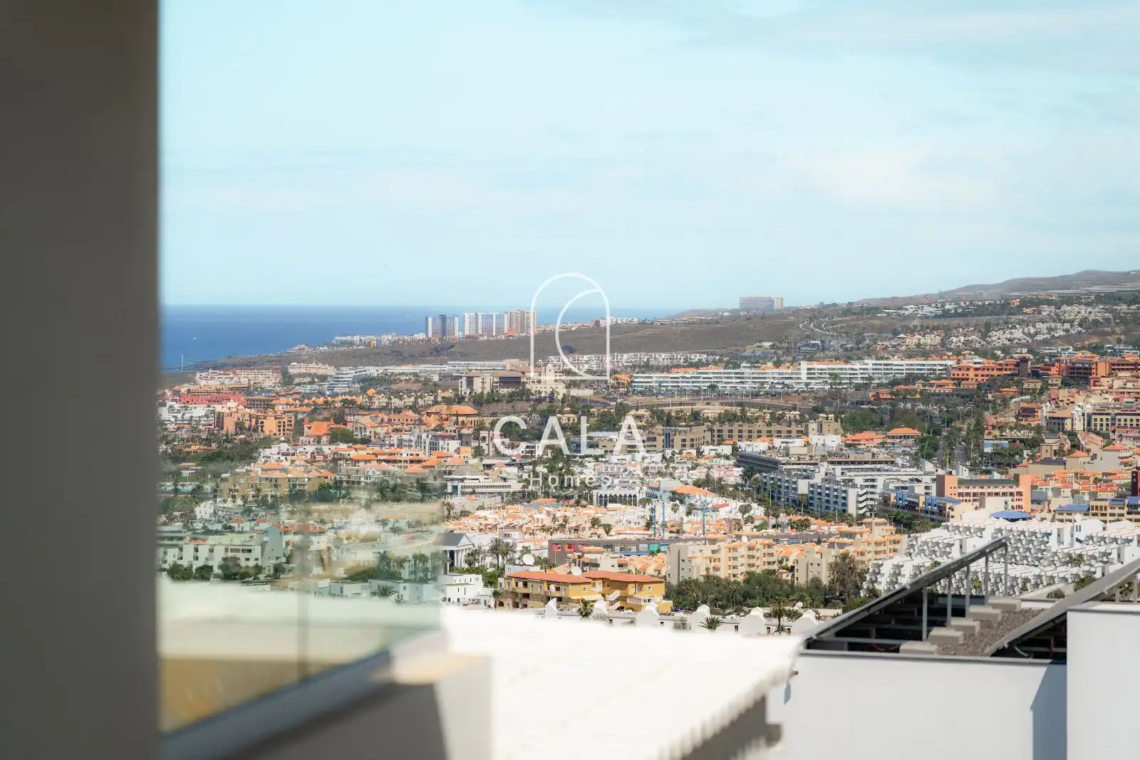 Vista exterior de Casa o xalet en venda en Adeje amb Aire condicionat, Calefacció i Terrassa
