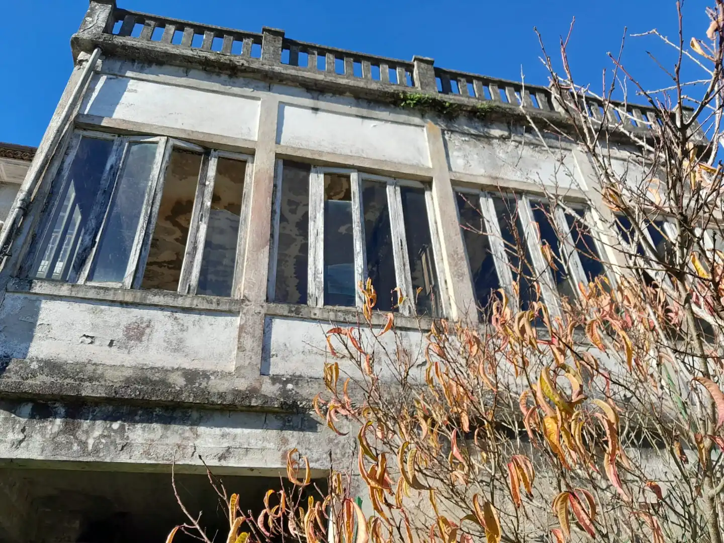 Außenansicht von Gebäude zum Verkauf in Mondariz