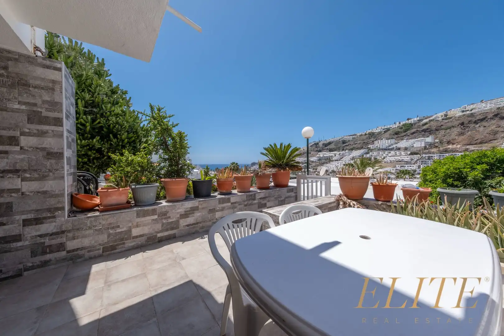 Terrasse von Maisonette zum Verkauf in Mogán mit Terrasse, Möbliert und Balkon