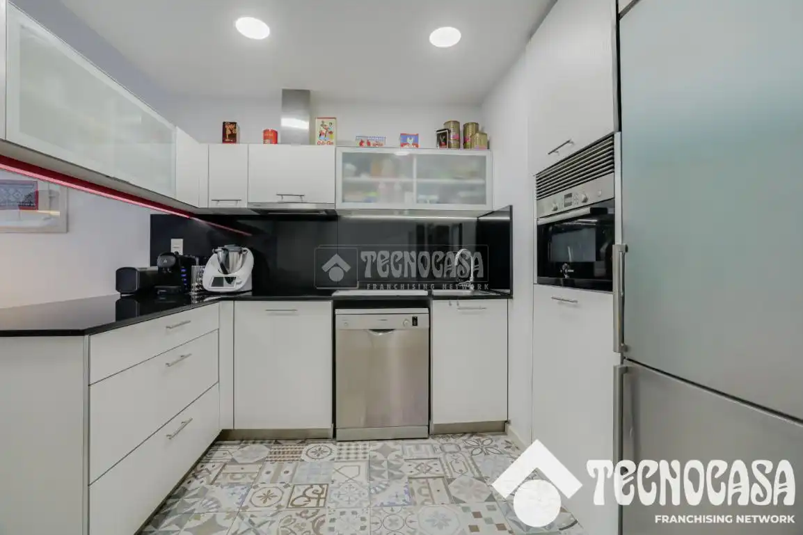 Cocina de Piso en venta en Barcelona con Aire acondicionado, Calefacción y Terraza