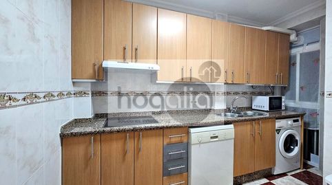 Foto 3 von Wohnung zur Miete in El Torrejón - El Cerezo, Sevilla Capital