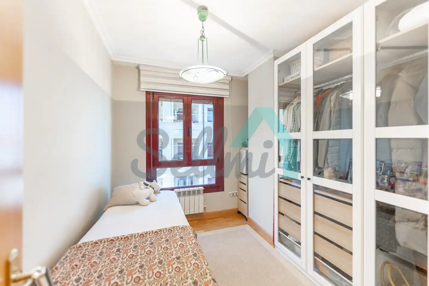 Habitación de Piso en venta en Oviedo  con Calefacción, Parquet y Trastero