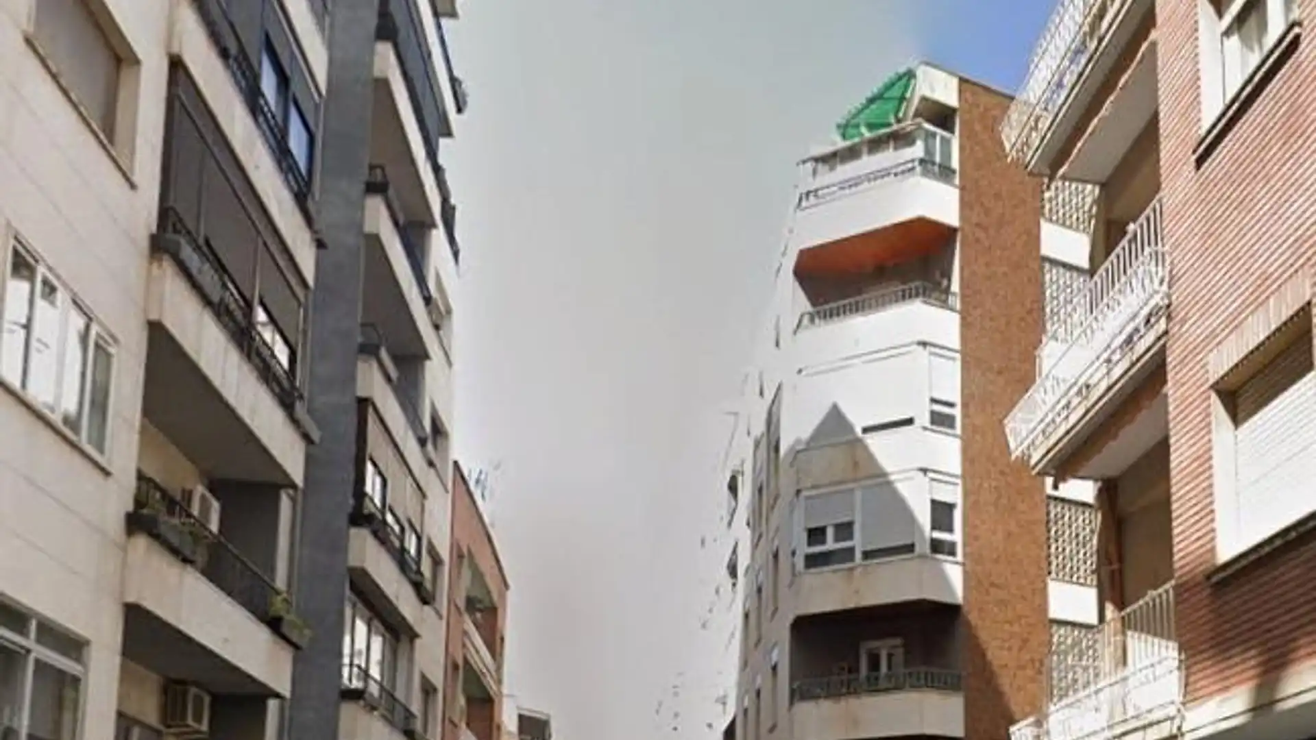 Vista exterior de Local en venta en  Jaén Capital