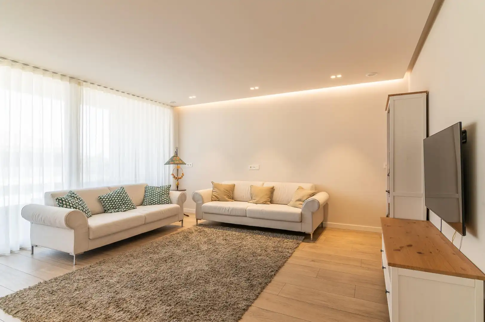 Living room of Flat for sale in Aranguren  with Air Conditioner, Heating and Terrace