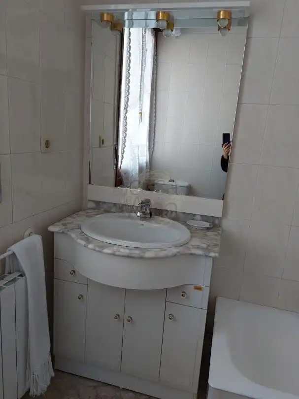 Piso de alquiler en Iruña Kalea, San Pedro de Deusto - La Ribera
