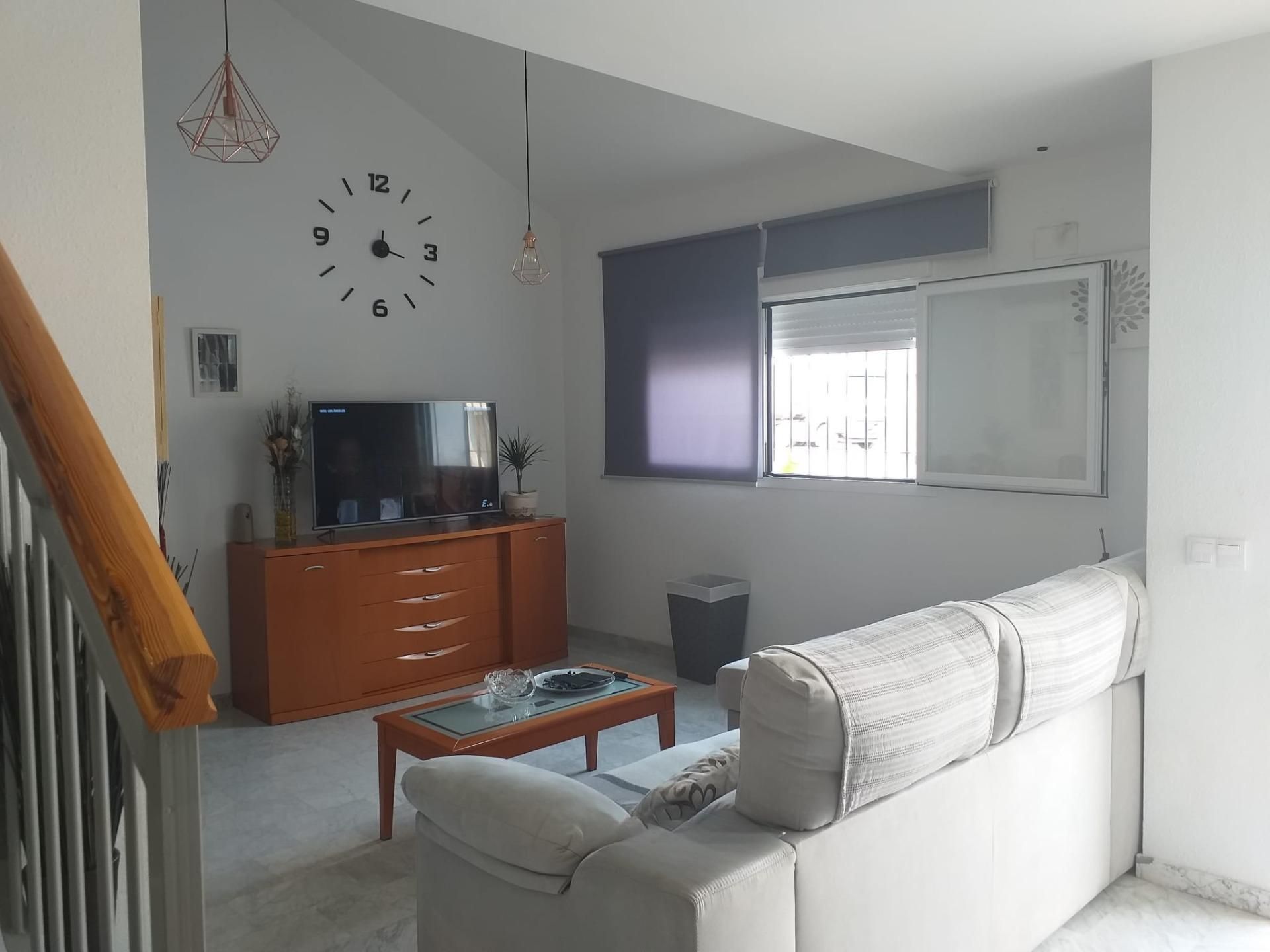Sala de estar de Casa o chalet en venta en Villar del Rey con Aire acondicionado, Calefacción y Terraza