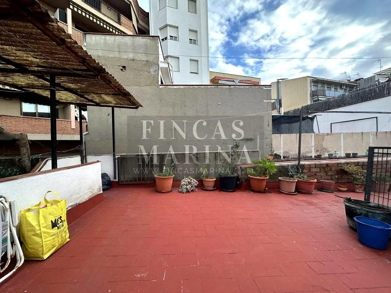 Terrasse von Erdgeschoss zum Verkauf in Gavà mit Klimaanlage, Heizung und Terrasse