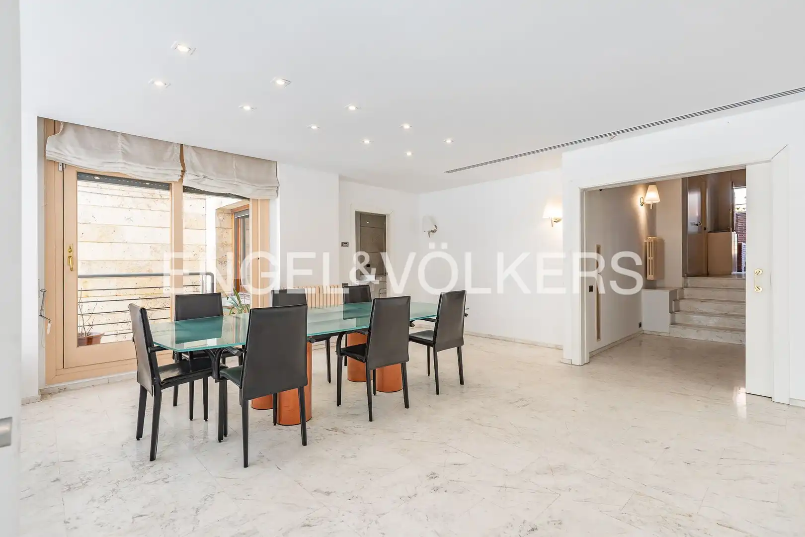 Comedor de Casa o chalet en venta en Sant Cugat del Vallès con Aire acondicionado, Calefacción y Jardín privado
