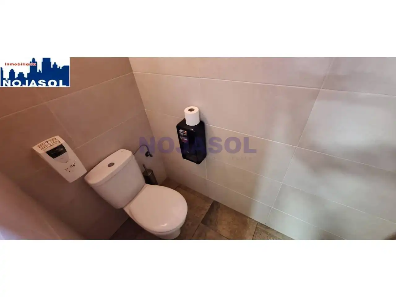 Badezimmer von Geschaftsraum zum Verkauf in Argoños  mit Klimaanlage
