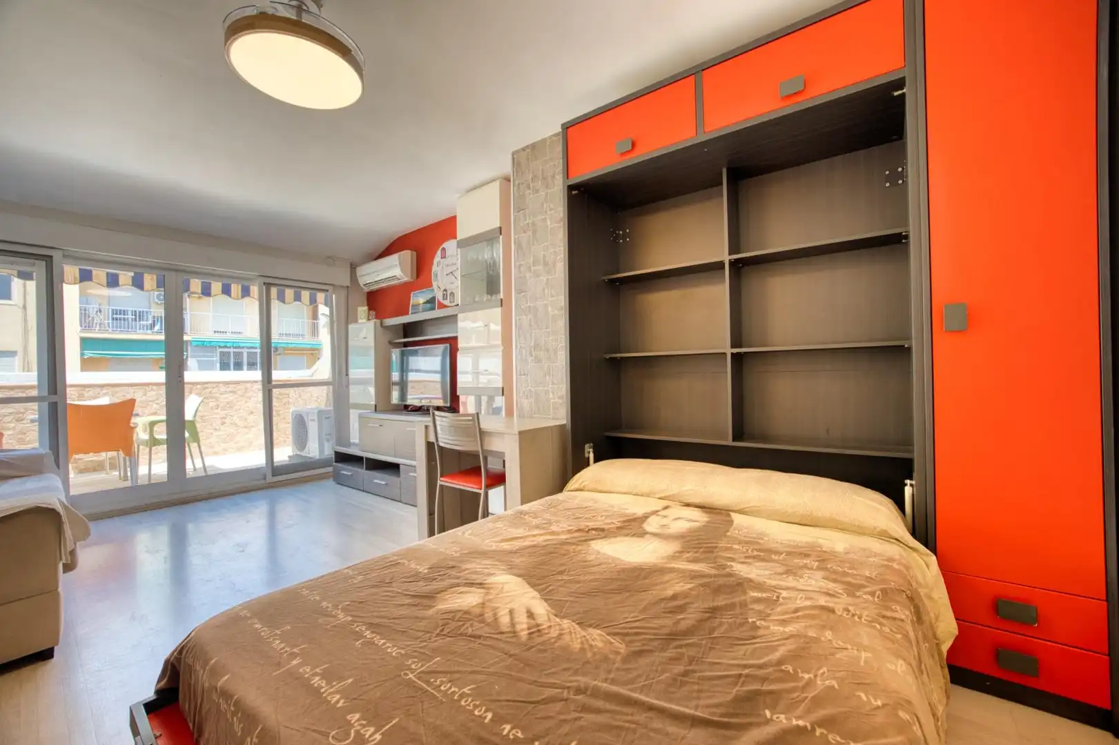 Schlafzimmer von Wohnungen zur Miete in El Campello mit Klimaanlage, Terrasse und Möbliert