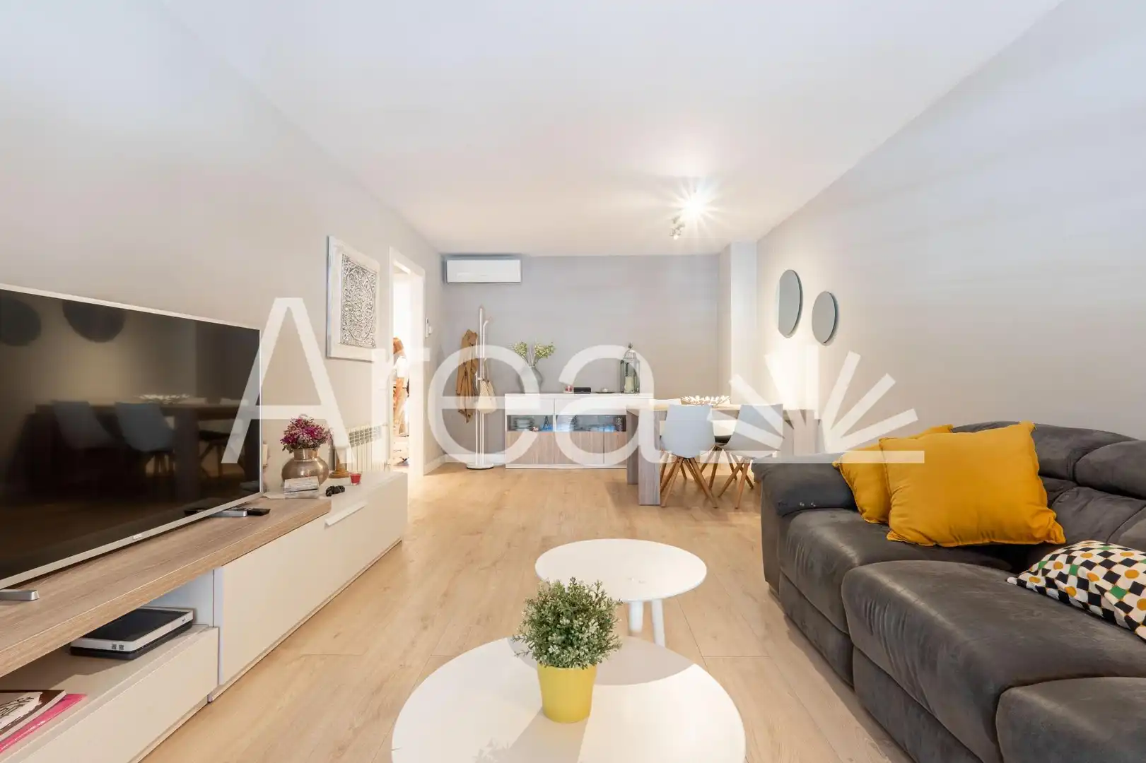 Living room of Flat for sale in Mataró  with Air Conditioner, Heating and Terrace