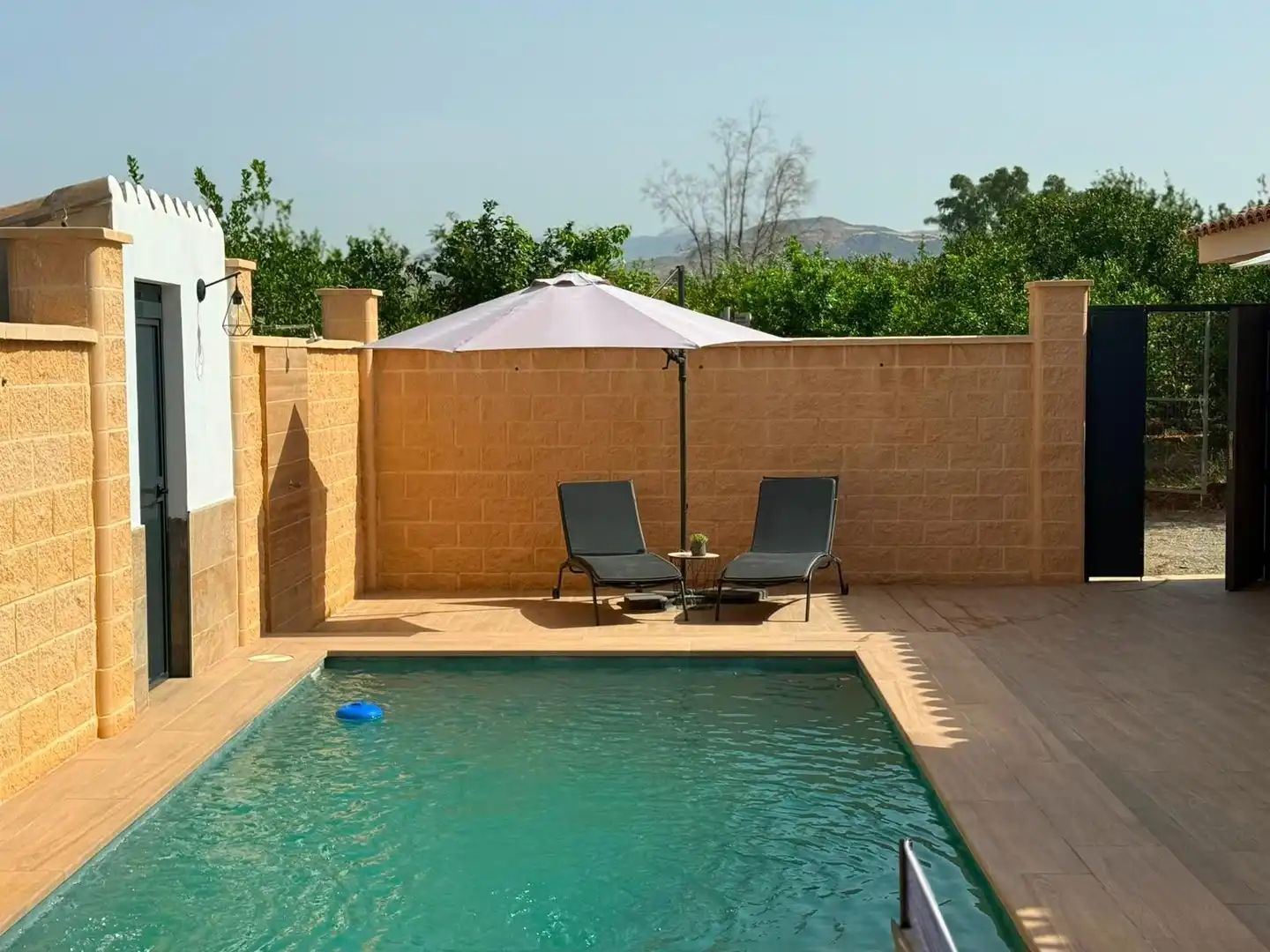 Casa rústica amb piscina en venda a Álora