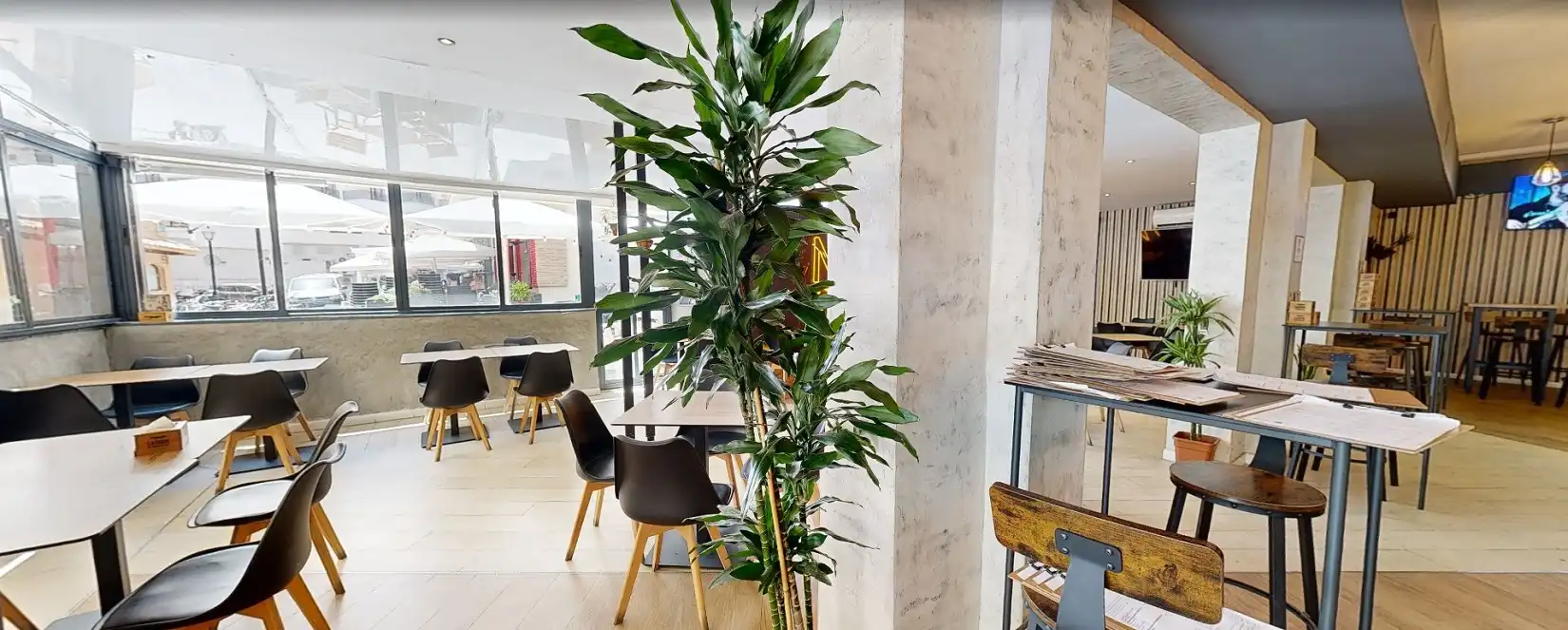 Local en venta en Fuengirola con Aire acondicionado, Terraza y Alarma