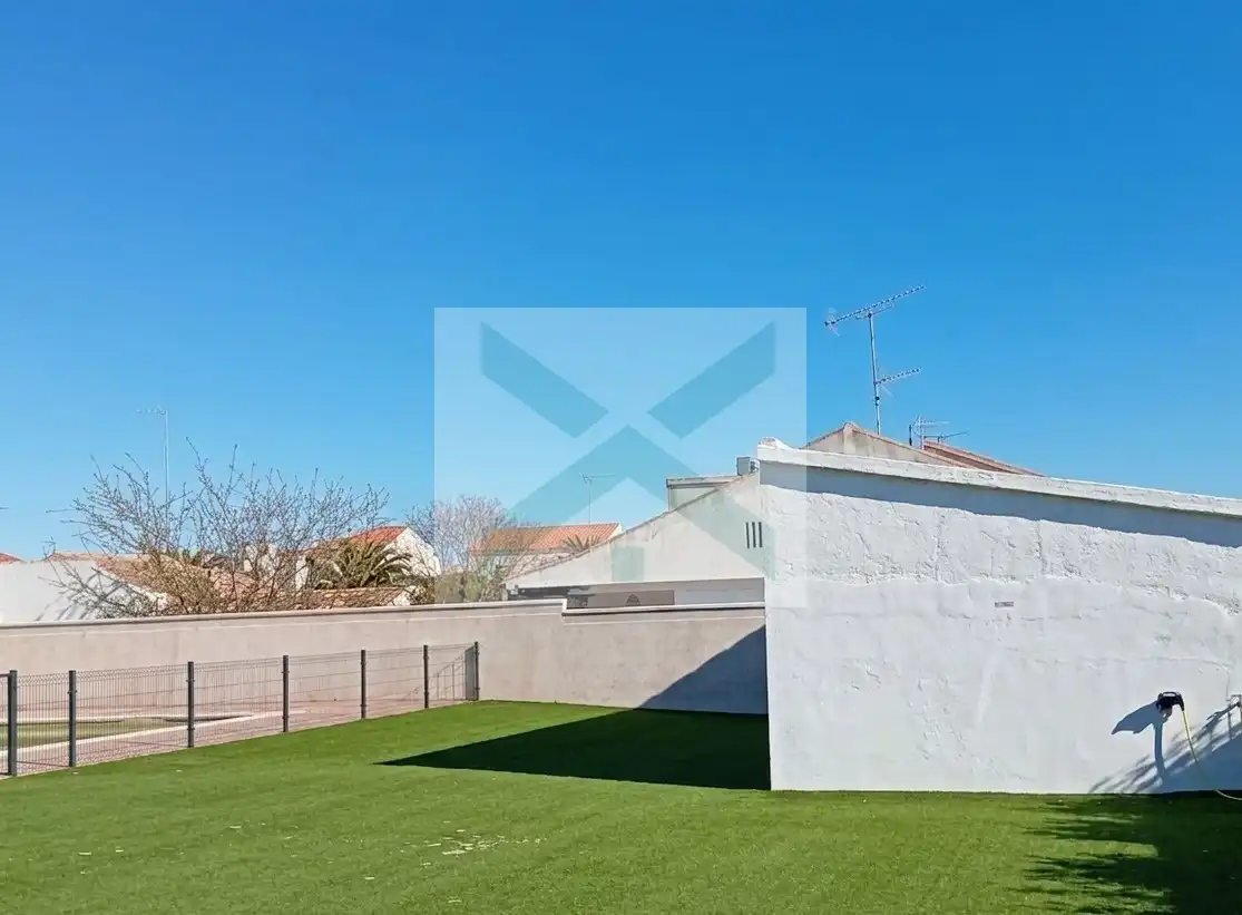 Vista exterior de Casa o chalet en venta en Orgaz con Calefacción, Jardín privado y Terraza