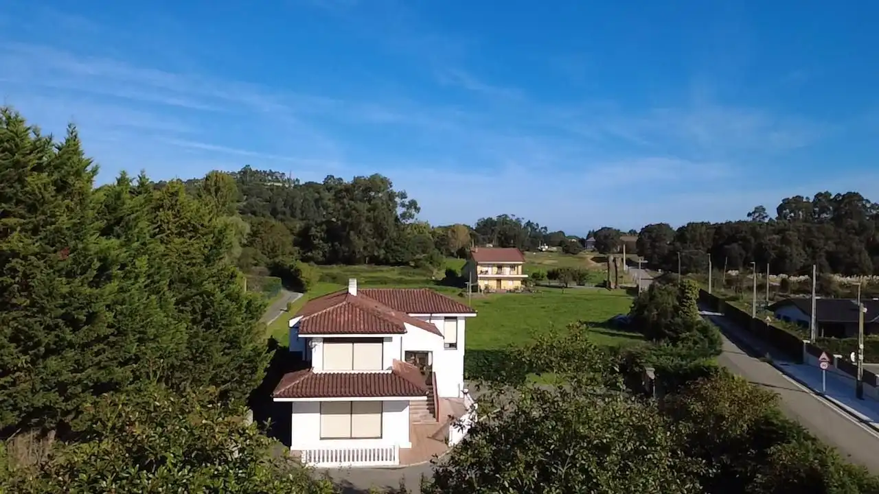 Vista exterior de Casa o chalet en venta en Arnuero con Calefacción, Terraza y Trastero