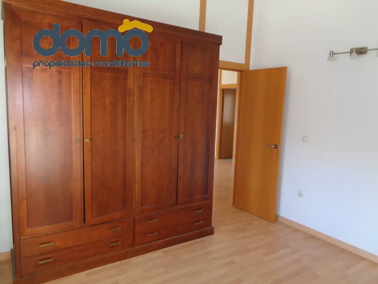 Habitación de Piso en venta en Albuñol con Aire acondicionado, Parquet y Terraza