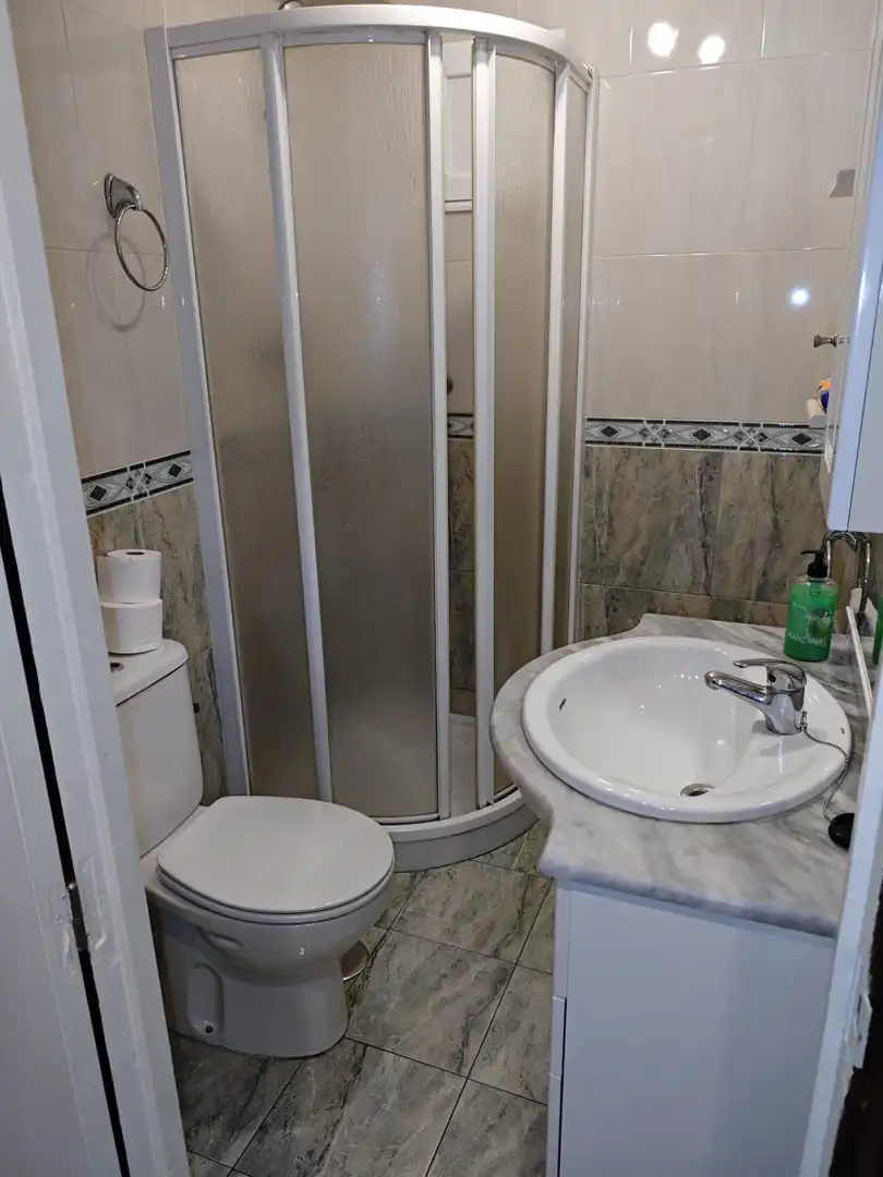 Bathroom of Flat for sale in Avilés  with Storage room and Furnished